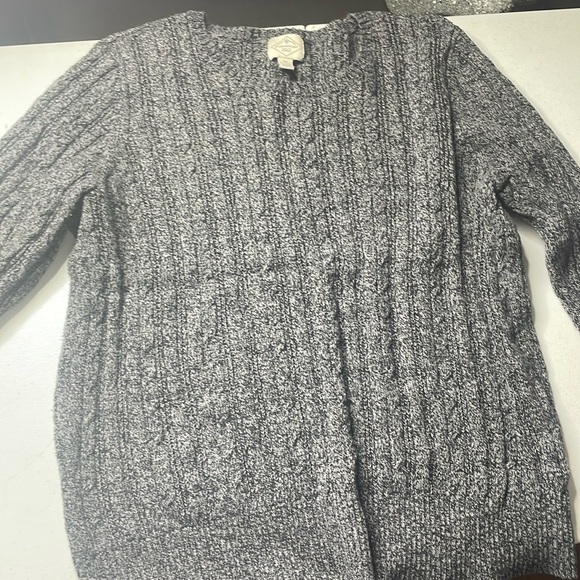 Grey sweater - Picture 1 of 4